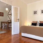 Whome Prime Location With Authentic Charm Lisboa