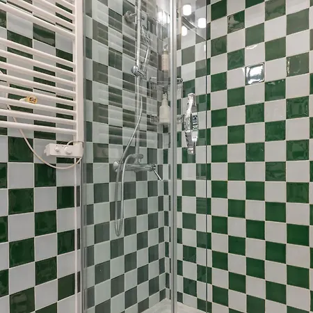 Whome Prime Location With Authentic Charm * Lisboa