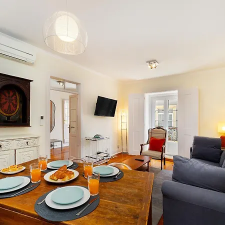 Whome Prime Location With Authentic Charm