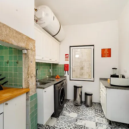 Whome Prime Location With Authentic Charm *