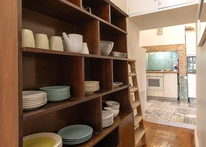 Charm & Class 2bdr By Lovelystay *