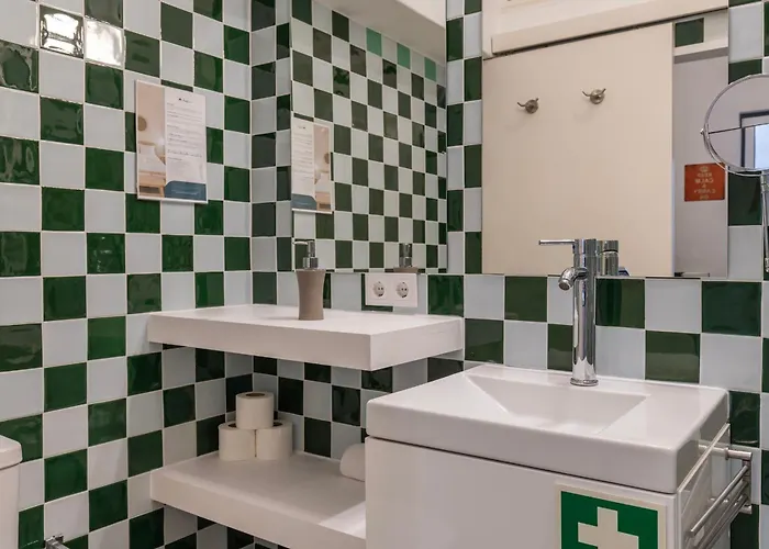 Charm & Class 2bdr By Lovelystay شقة Lisboa