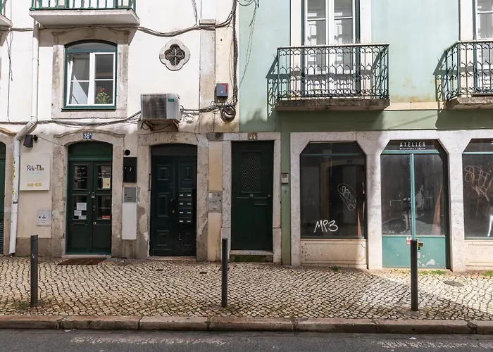 Charm & Class 2bdr By Lovelystay شقة