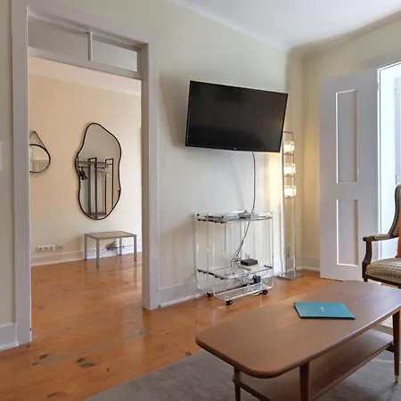 Lejlighed Charm & Class 2bdr By Lovelystay Lisboa